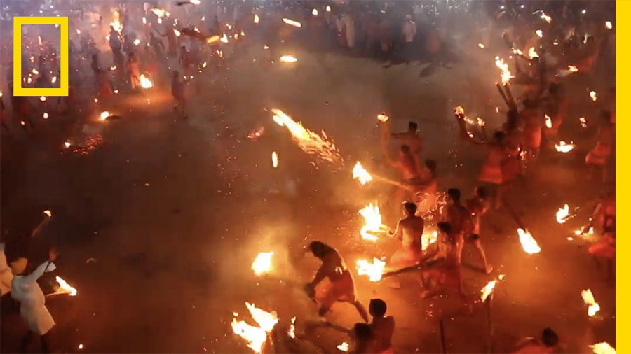 เทศกาลขว้างไฟ